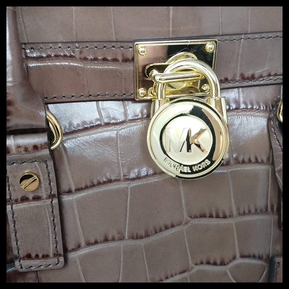 Michael Kors Large NS Hamilton Croc Leather Tote - Picture 4 of 9